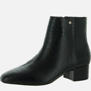 NEW Charter Club Woman’s Black Crocodile Ankle Boots Size 7.5 or 8 NIB